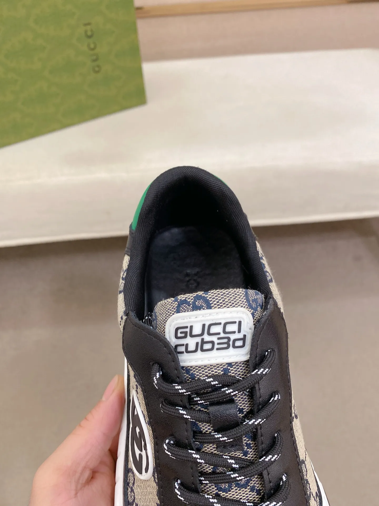 Men's men's shoes 442💰🇮🇹🇮🇹GUCCI🔍🔍new models are on sale at the same time at the counter. The uppers are made of top-grain cowhide imported from Italy. Fully imported genuine leather lining 💪💪, completely 1⃣️ to 1⃣️ replica 🇮🇹💪💪, ⚠ sole: original sole provided by the original factory, exclusive movable molded sole super comfortable, ⚠ original factory follow-up, 🔍🔍 high quality, you can go in and out of the counter at will, welcome to compare⚠. Code number: 38-44. Can be customized 45-46